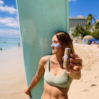 Kremy na dzień Aloha Sun Stick SPF 50+ Kolorowy Sztyft Przeciwsłoneczny do Twarzy 20 g