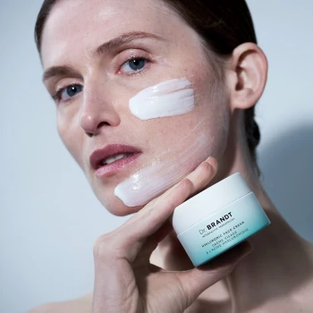 Kremy na dzień Needles No More Krem z kwasem hialuronowym 50 ml