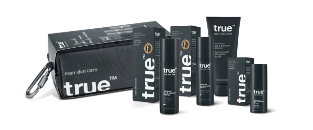 Zestaw do pielęgnacji twarzy dla niego Simple Daily Skin Care Routine Z Kosmetyczką Travel 