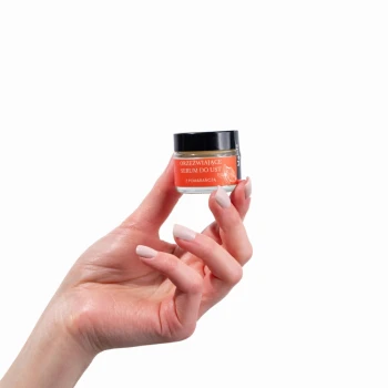 Balsamy do ust Orzeźwiające Serum Do Ust z Pomarańczą 15 ml