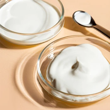 Kremy na dzień Lekki krem ochronny SPF 50+ 50 ml