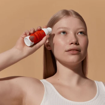 Kremy na dzień Lekki krem ochronny SPF 50+ 50 ml