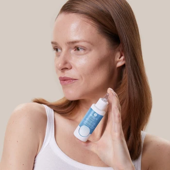 Serum do twarzy Nawilżające serum poprawiające napięcie z 3% kwasu hialuronowego 30 ml