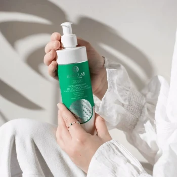 Żele do mycia twarzy Normalizujący żel oczyszczający do skóry tłustej, trądzikowej i wrażliwej 300 ml