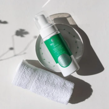 Pianki do mycia twarzy Normalizująca pianka myjąca do skóry tłustej, trądzikowej i wrażliwej 150 ml
