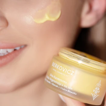 Maseczki w kremie Beta-Karotenowa Maska Regeneracyjna na noc 50 ml