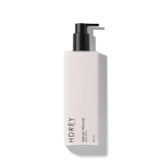 Balsamy do ciała Velvet Woods Body Lotion 400 ml