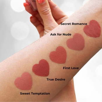 Pomadki do ust Pomadka w płynie Ultra Sensual 8 ml