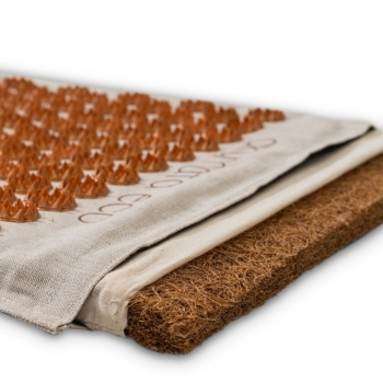 Maty do akupresury Akumata ECO polska ekologiczna mata do akupresury z poduszką naturalny len-złoty beż-złoty