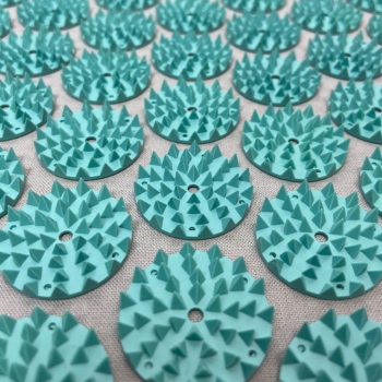 Maty do akupresury Akumata długa mata do akupresury z poduszką czarno - miętowa szaro - miętowa