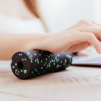 Rolki Mini roller do masażu 15 cm zielony Zielony