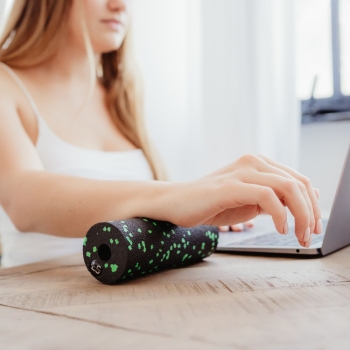 Rolki Mini roller do masażu 15 cm zielony Zielony