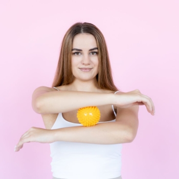 Piłki sensoryczne Piłeczka sensoryczna Spiky Ball 8 cm żółta Żółty