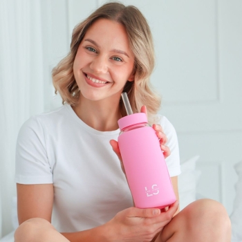 Butelki na wodę Szklana butelka na wodę różowa Różowy