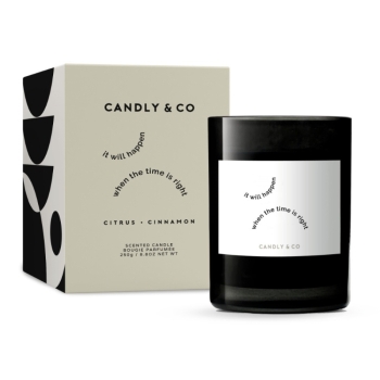 Świece zapachowe Candle It Will Happen When The Time Is Right No. 3 250 g
