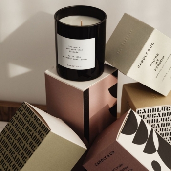 Świece zapachowe Candle You And I Are More Than Friends. We're Like A Really Small Gang No. 8 250 g