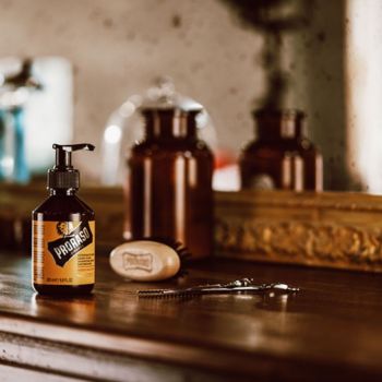 Pielęgnacja brody Beard Wash Wood and Spice 200 ml