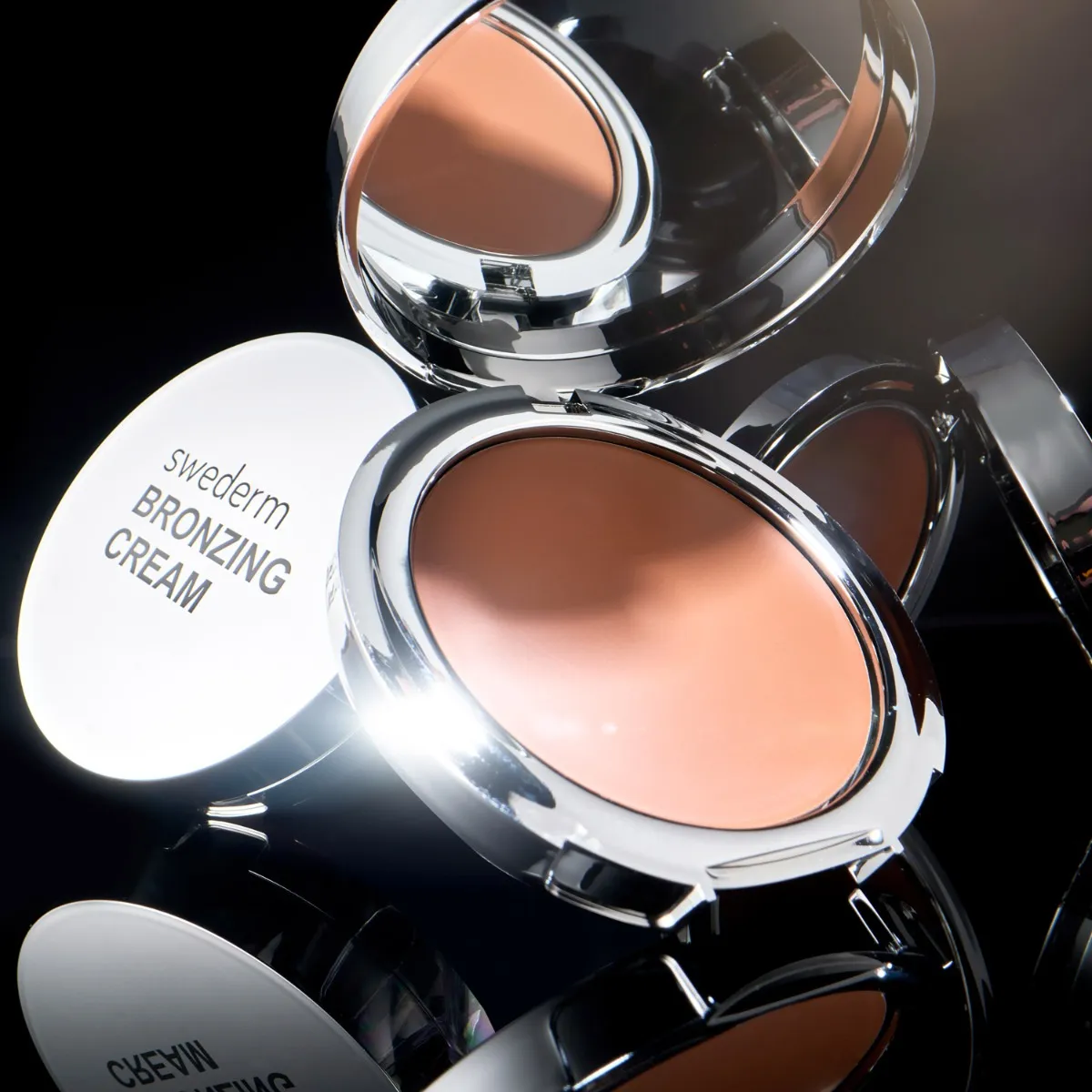 Кремовый бронзер Swederm Bronzing Cream, матовый, 7,5 г — фото 5