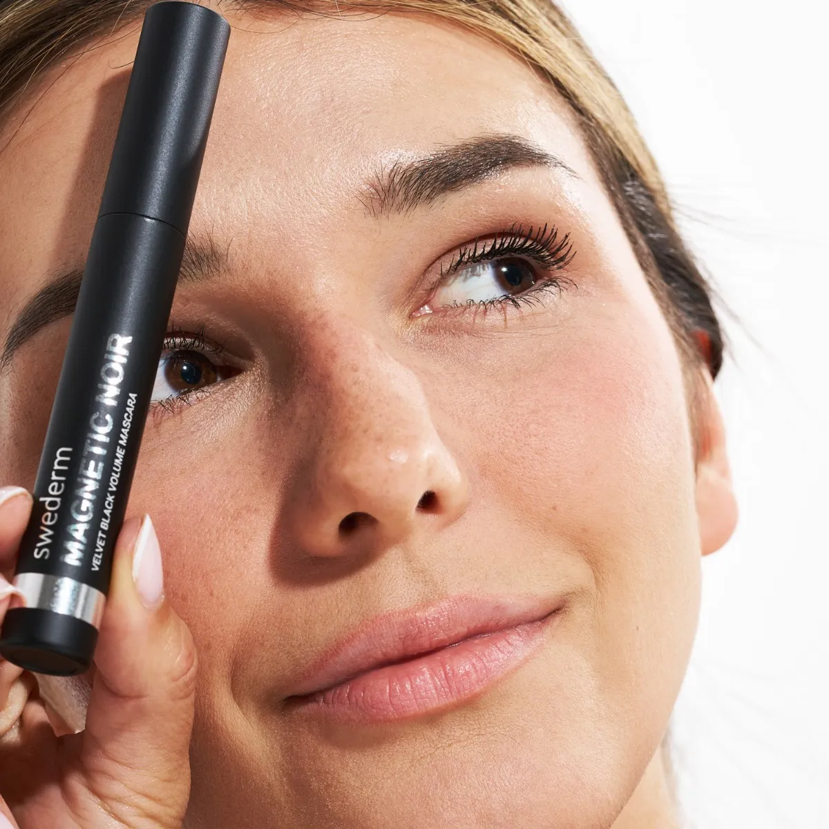 Тушь для ресниц Swederm Magnetic Noir подкручивающая, оттенок Black, 9,5 мл — фото 4