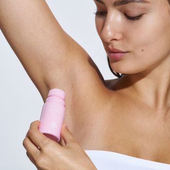 Dezodoranty i antyperspiranty Deoroll Vitamin E Antyperspirant 60 ml