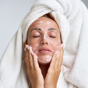 Pianki do mycia twarzy Face Cleanser 150 ml