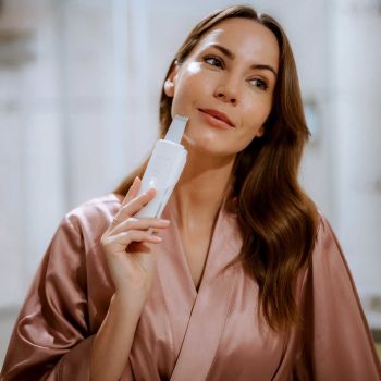 Urządzenia do peelingu kawitacyjnego Scrub Aqua Glow Pro 