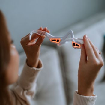 Masażery do twarzy i ciała Illumi Eyes Therapy 