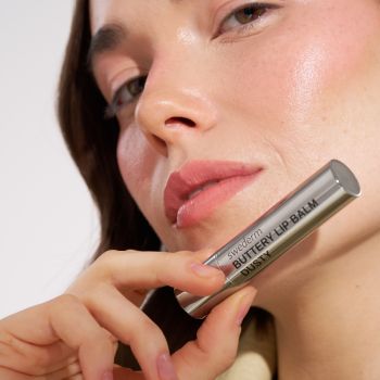 Balsamy do ust Buttery Lip Balm 2 g