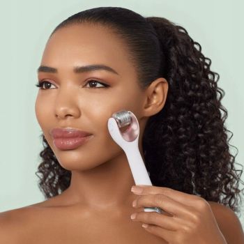 Urządzenia do mezoterapii MicroNeedle Face Roller 9w1 