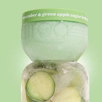 Peelingi do ciała Cucumber & Green Apple Body Scrub 350 g
