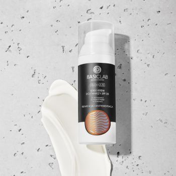 Kremy do twarzy Masculis Lekki krem do twarzy SPF 30,3% witaminy C,2% prebiotyków, witamina E Prewencja i antyoksydacja 50 ml