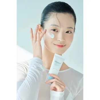 Serum do twarzy Madagascar Centella Hyalu-Cica Water-Fit Sun Serum SPF 50+ 50 ml
