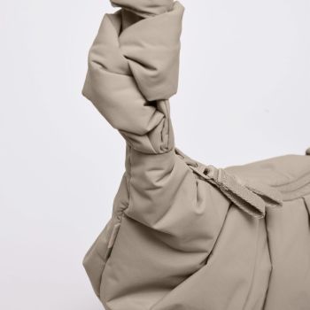 Torby Pleat Moon Bag Small Scallop 