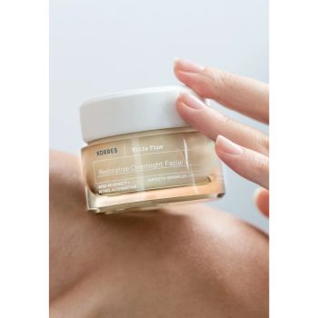 Kremy na noc White Pine Meno-Reverse Restorative Overnight Facial 40 ml