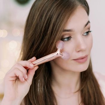 Zestaw do pielęgnacji twarzy dla niej Rose Quartz 3D Lift & Sculpt Set Limited Edition 